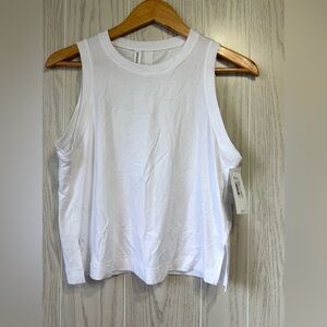 Spanx Supernaturals Flow Crew Tank XS NWT Vivid White